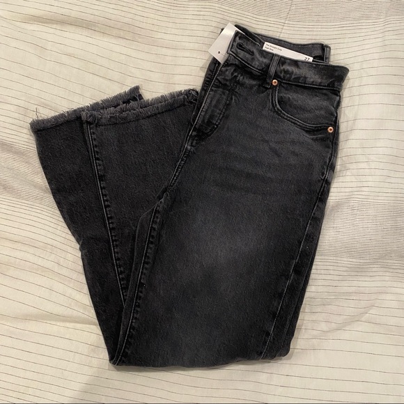 NWT LOFT | Straight Crop High Rise Denim - Picture 3 of 4